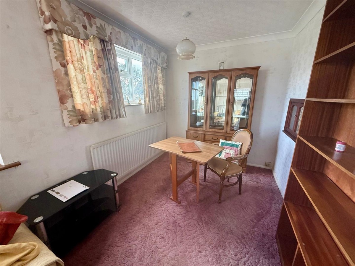 Ranleigh Avenue, Kingswinford, DY6 8PY