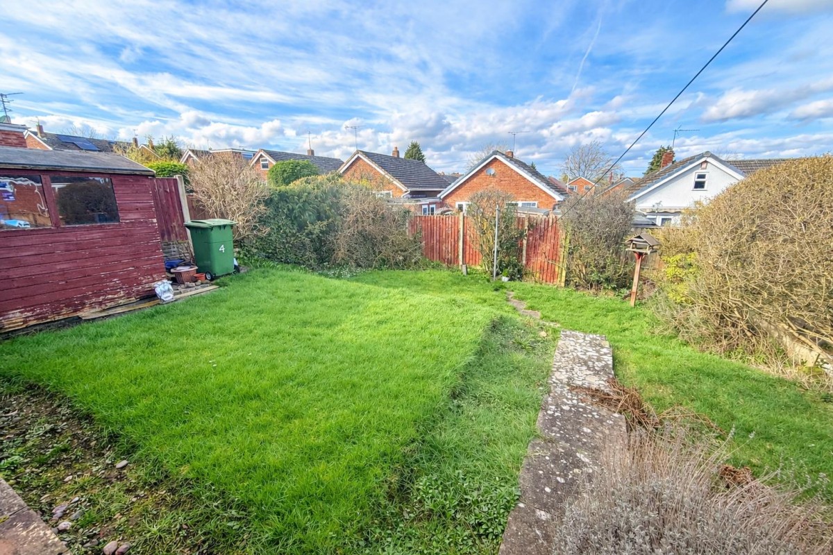 Ranleigh Avenue, Kingswinford, DY6 8PY