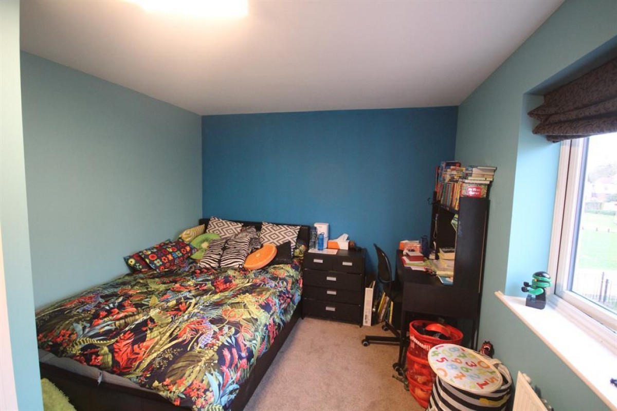 Fremantle Waye, Hayes, Middlesex, UB3 2FX