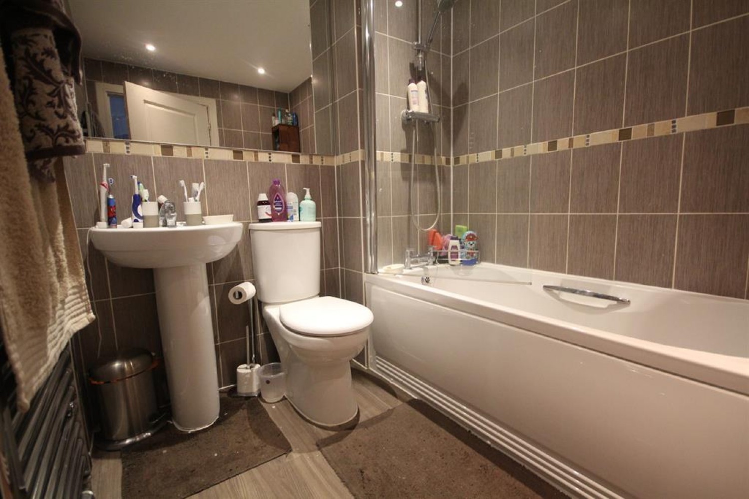 Fremantle Waye, Hayes, Middlesex, UB3 2FX