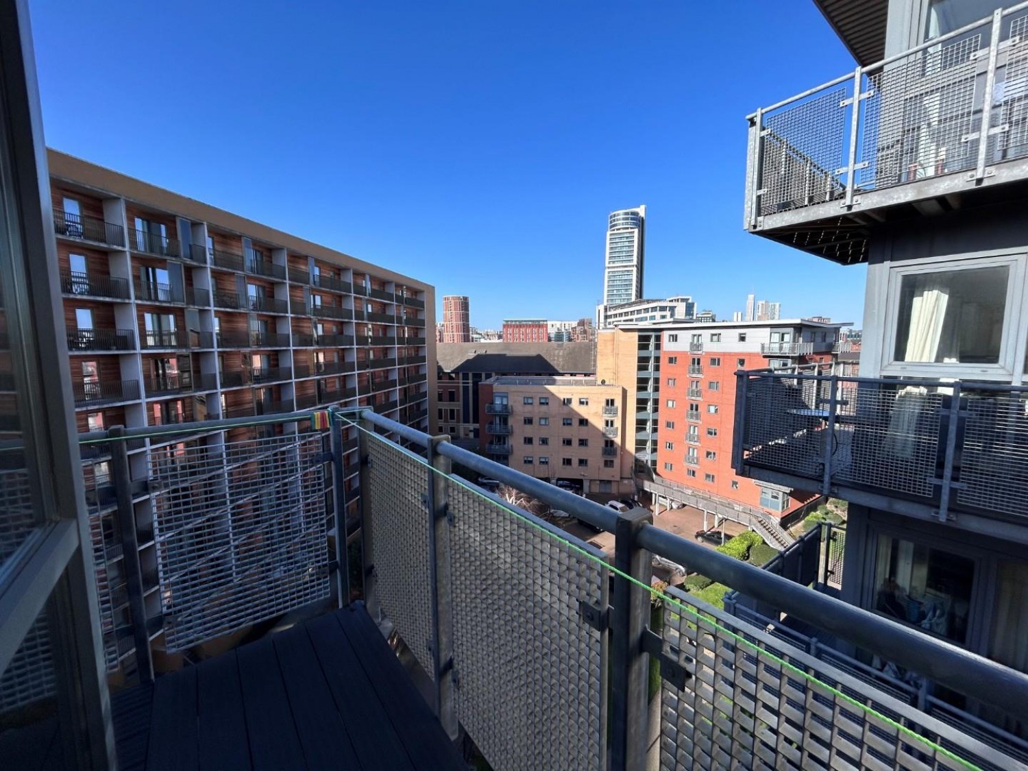 Velocity West, City Walk