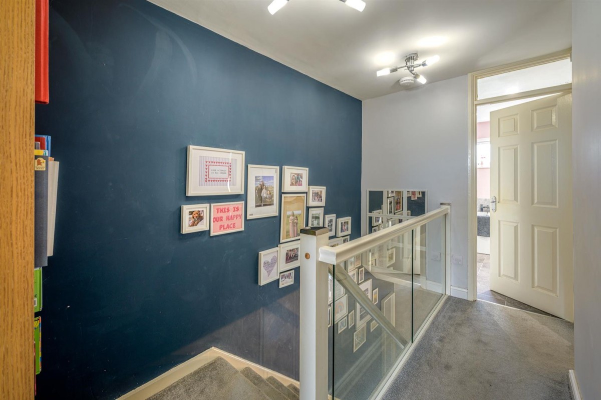 Bromley, Brierley Hill, DY5 4PJ