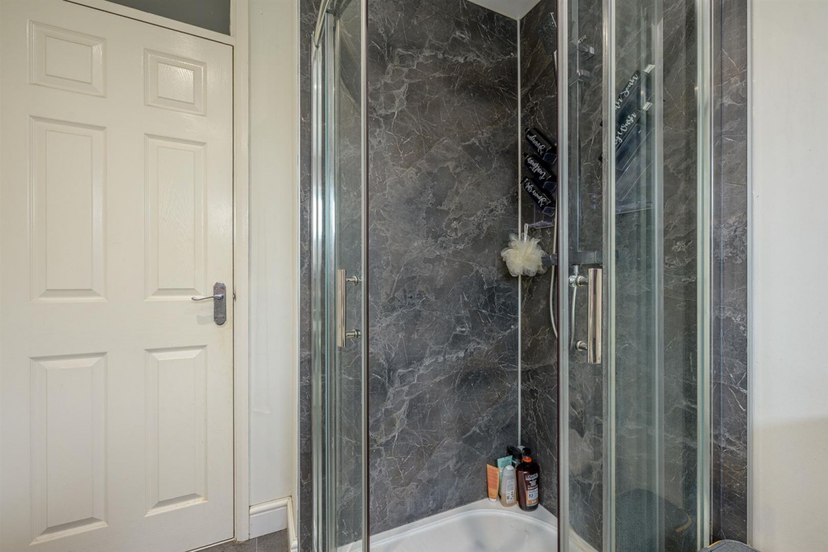 Bromley, Brierley Hill, DY5 4PJ