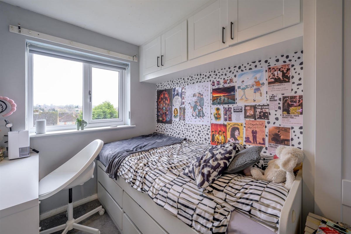 Bromley, Brierley Hill, DY5 4PJ