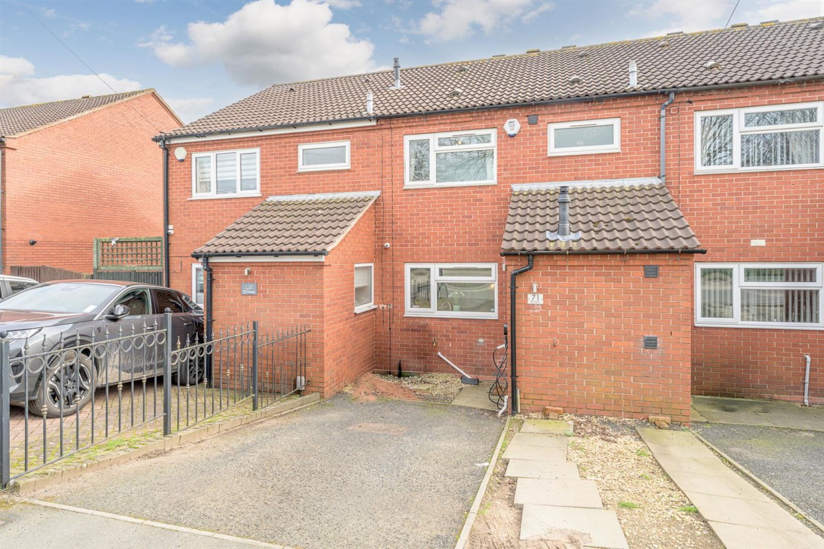 Bromley, Brierley Hill, DY5 4PJ