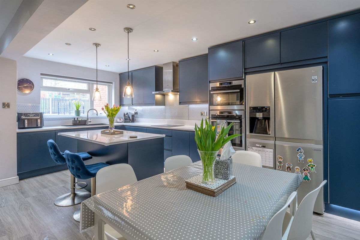 Bromley, Brierley Hill, DY5 4PJ