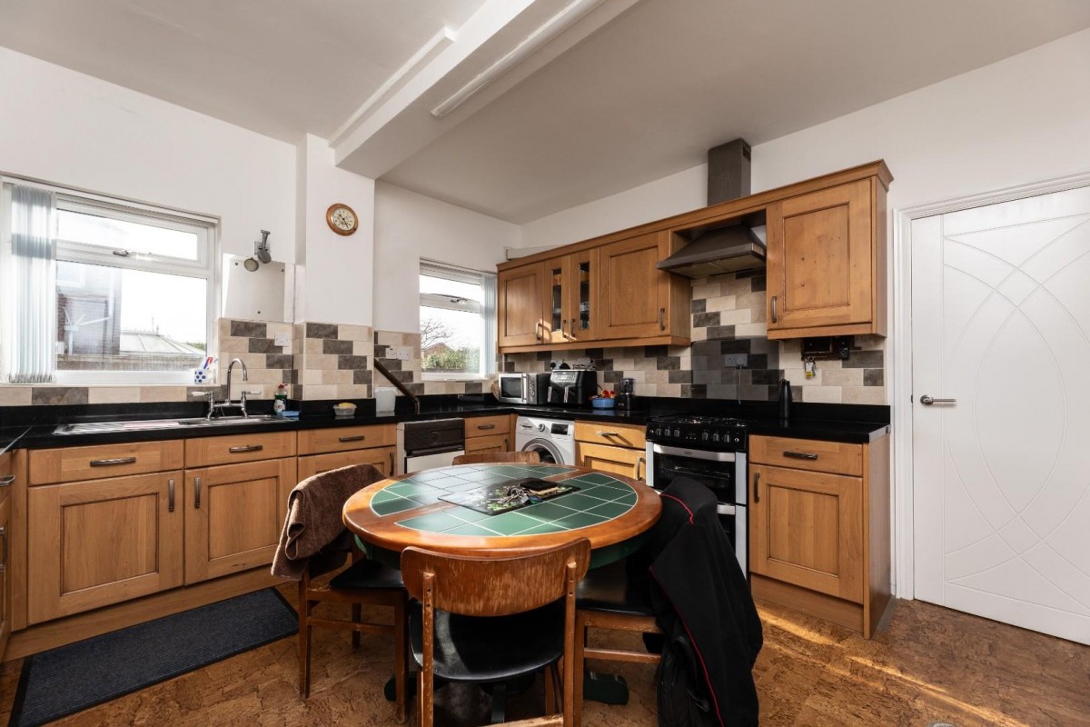 Womersley Road, Knottingley