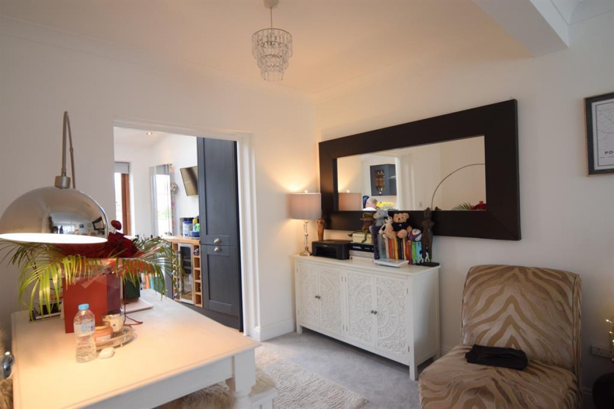 Buckland Way, Worcester Park, KT4