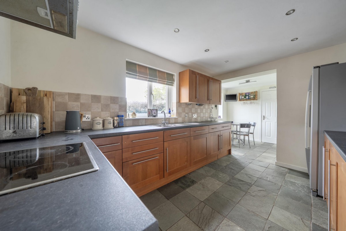 Bishopdale Drive, Collingham, Wetherby