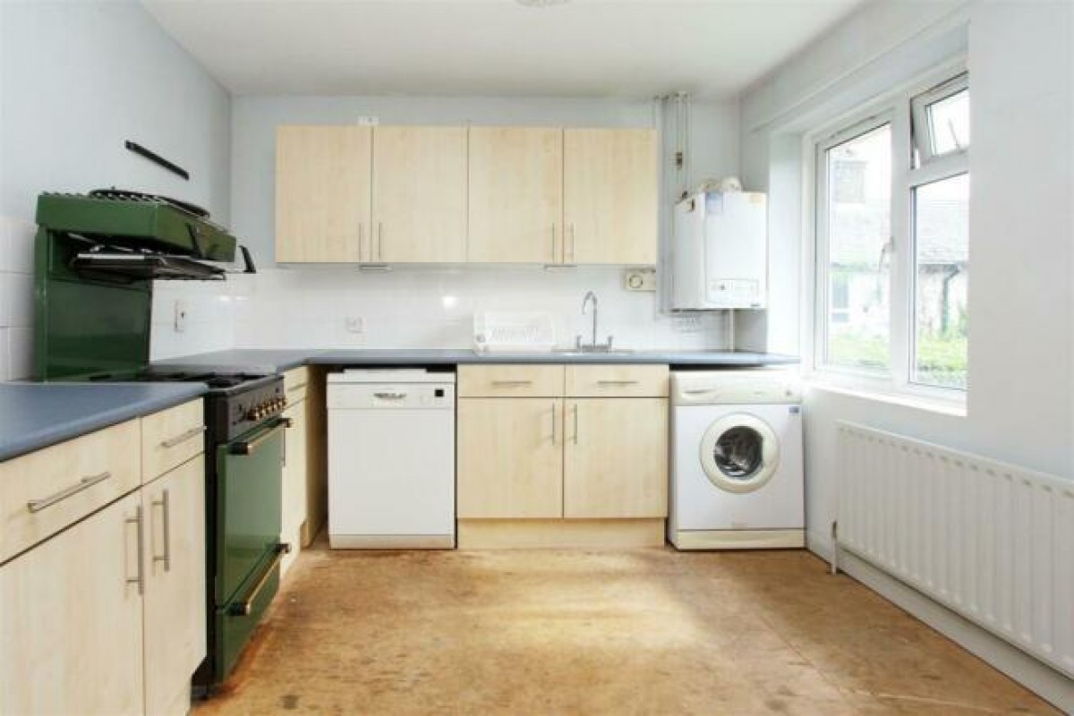 Second Avenue, Hayes, UB3 2EH