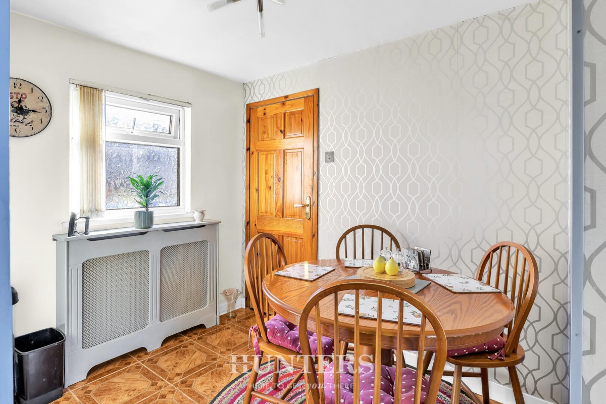 York Road West, Alkrington, Manchester, M24