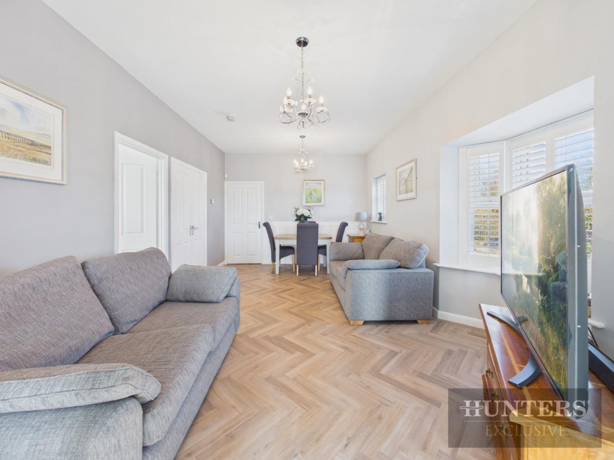 Fieldside Close, Cayton, Scarborough