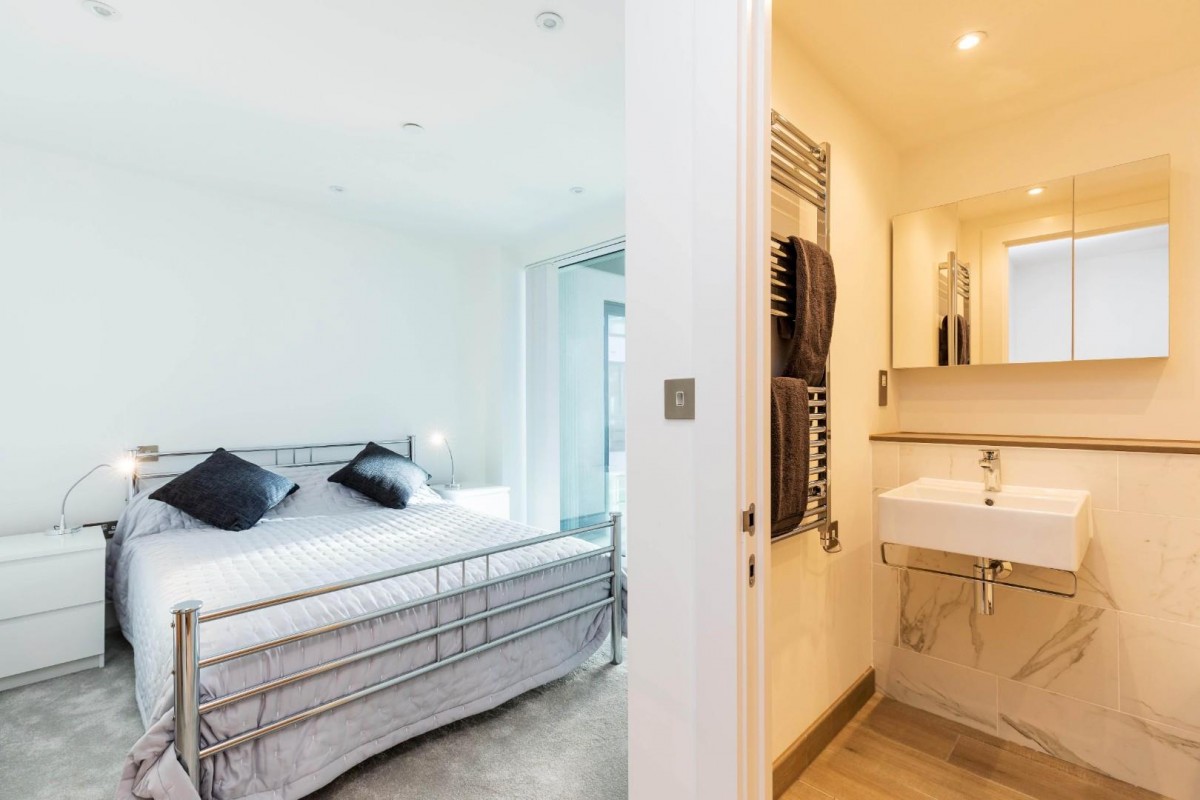 Maritime Walk 1, Ocean Village, SO14