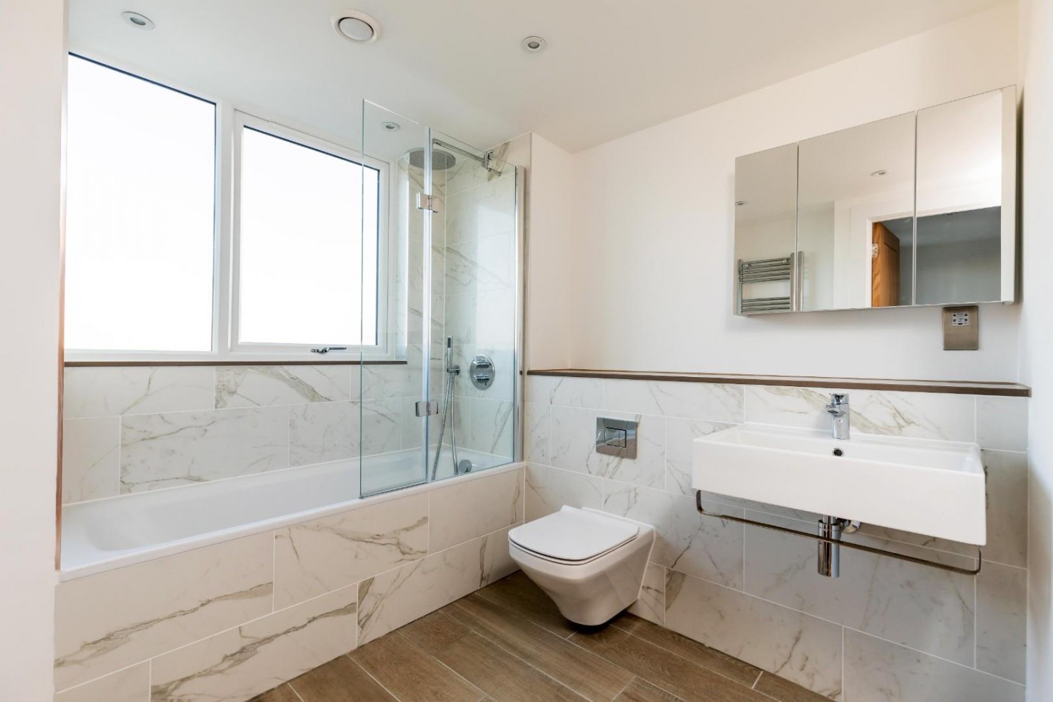 Maritime Walk 1, Ocean Village, SO14