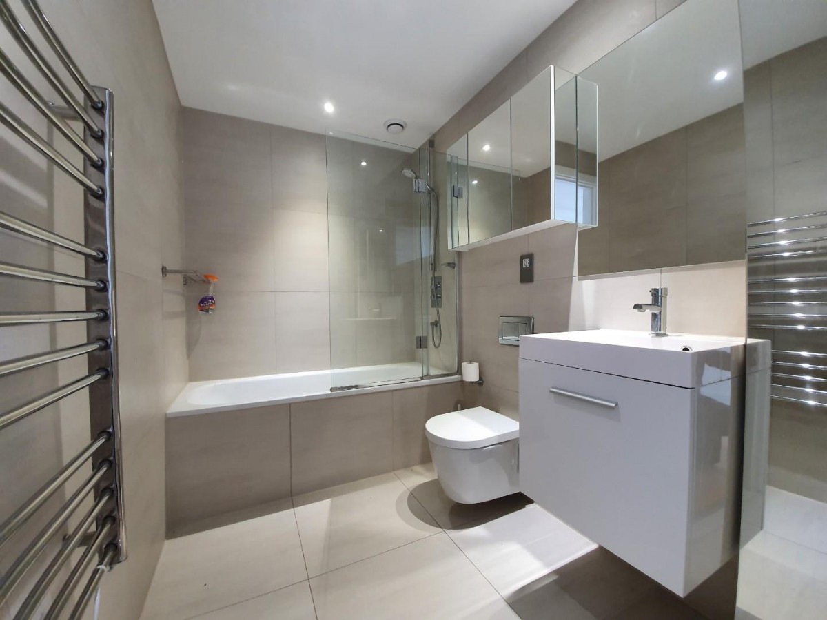 The Moresby, Southampton SO14