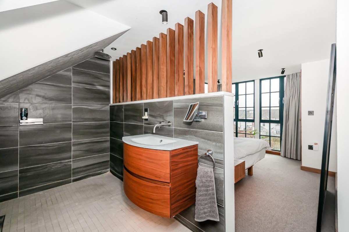 Grovehill Road, Beverley