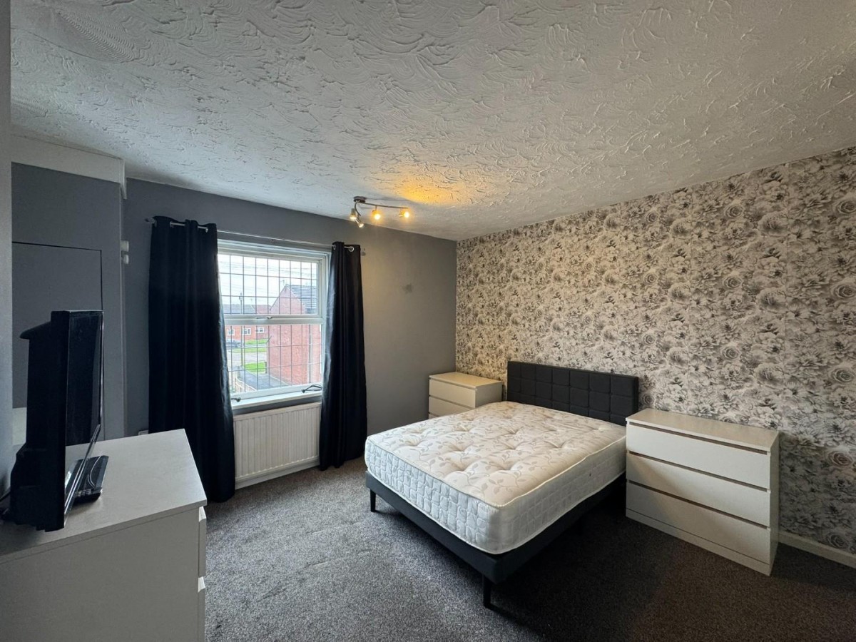 Ivy Street, Featherstone