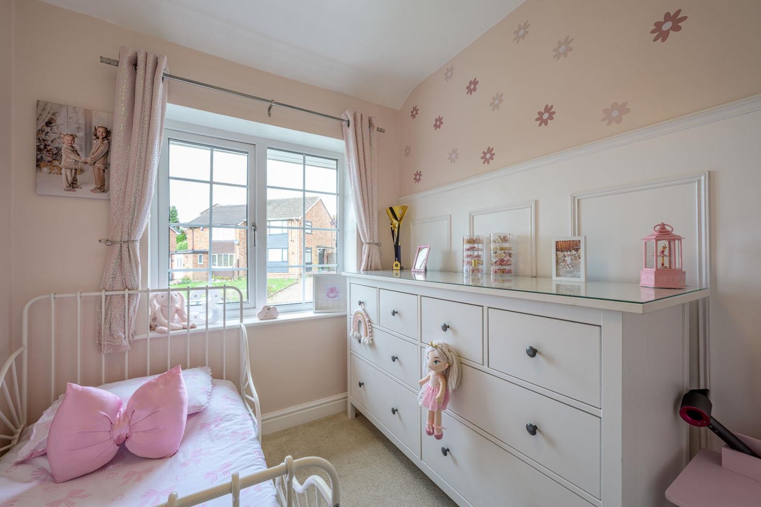 Sandringham Road, Wordsley, DY8 5HN