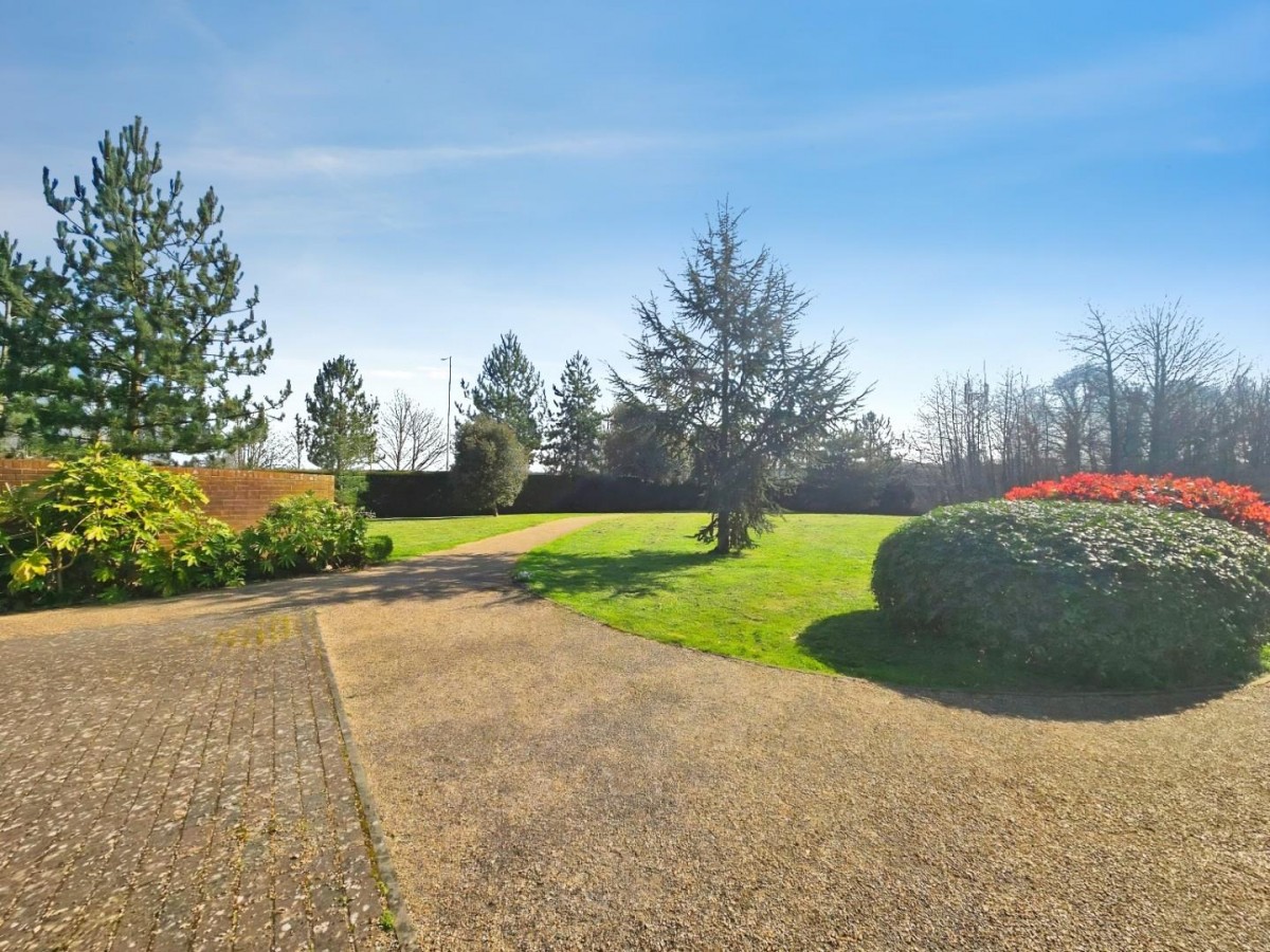 Sir John Fogge Avenue, Ashford