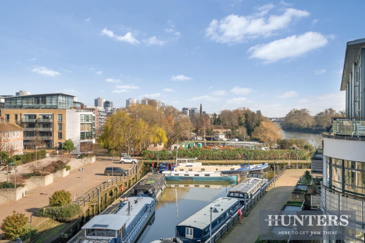 Point Wharf Lane, Brentford
