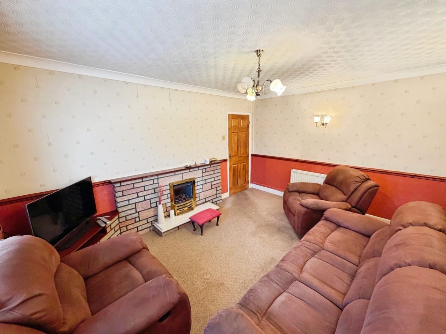 Kronsbec Avenue, Little Sutton