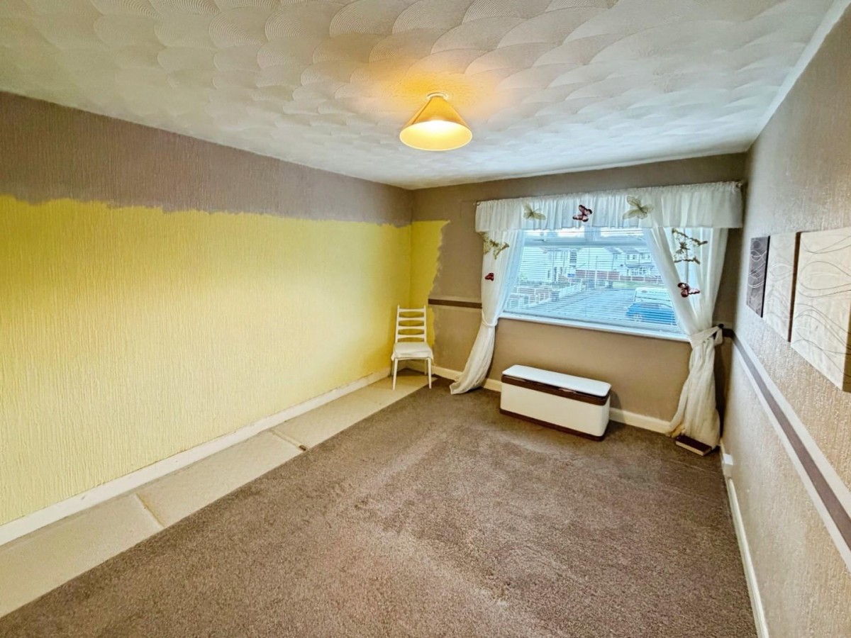 Kronsbec Avenue, Little Sutton