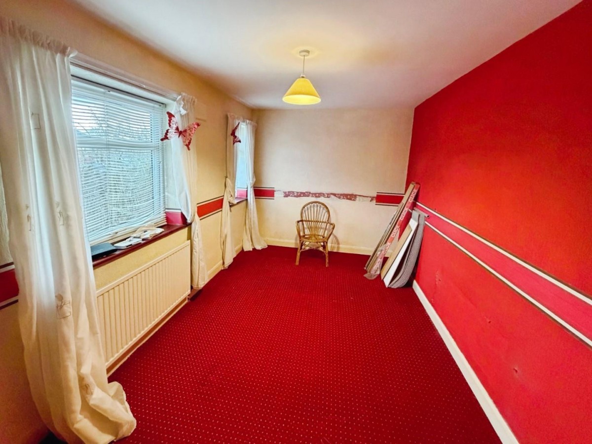 Kronsbec Avenue, Little Sutton