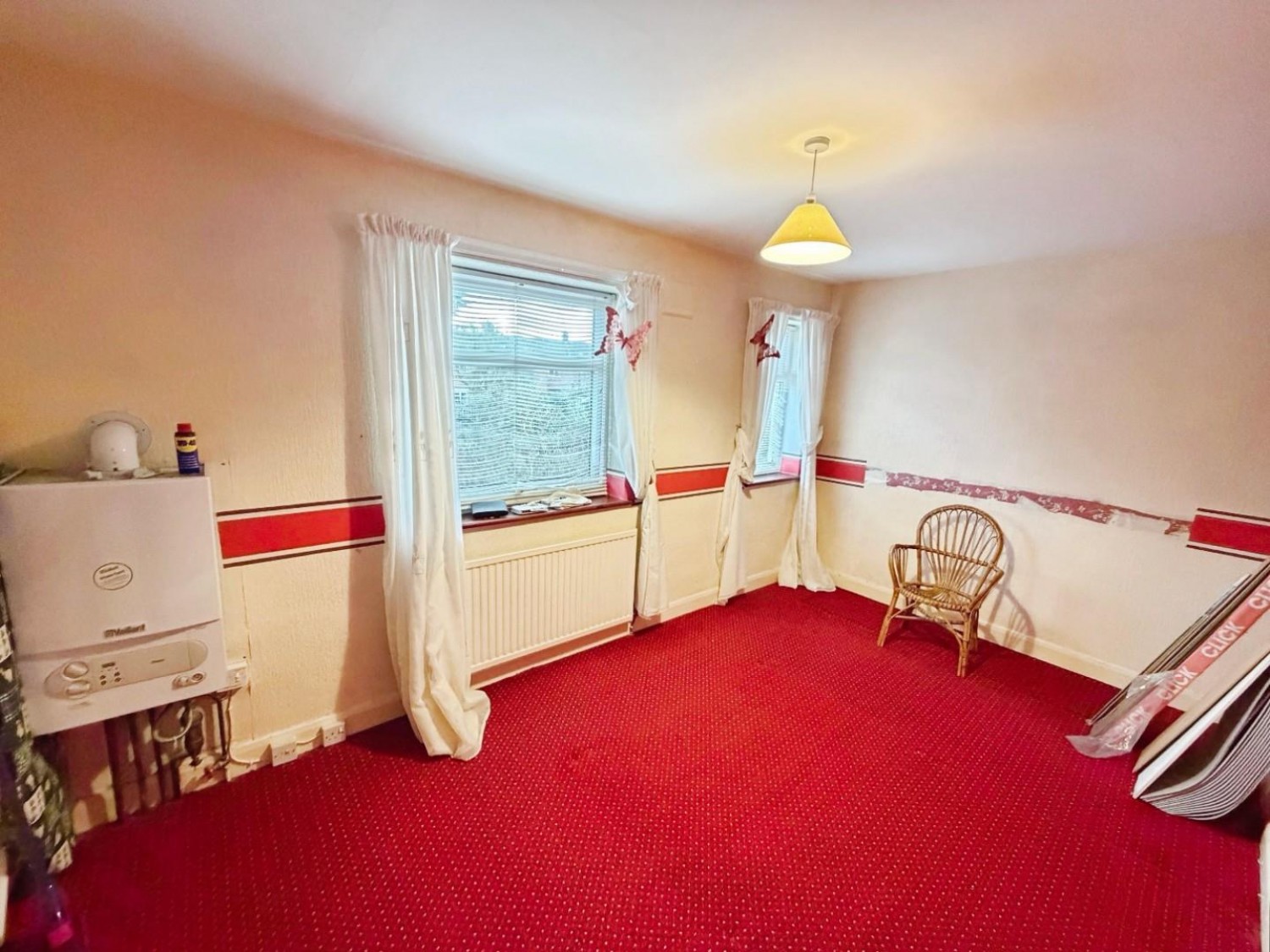 Kronsbec Avenue, Little Sutton