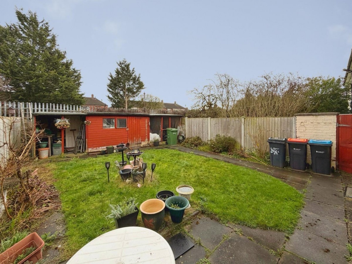 Kronsbec Avenue, Little Sutton