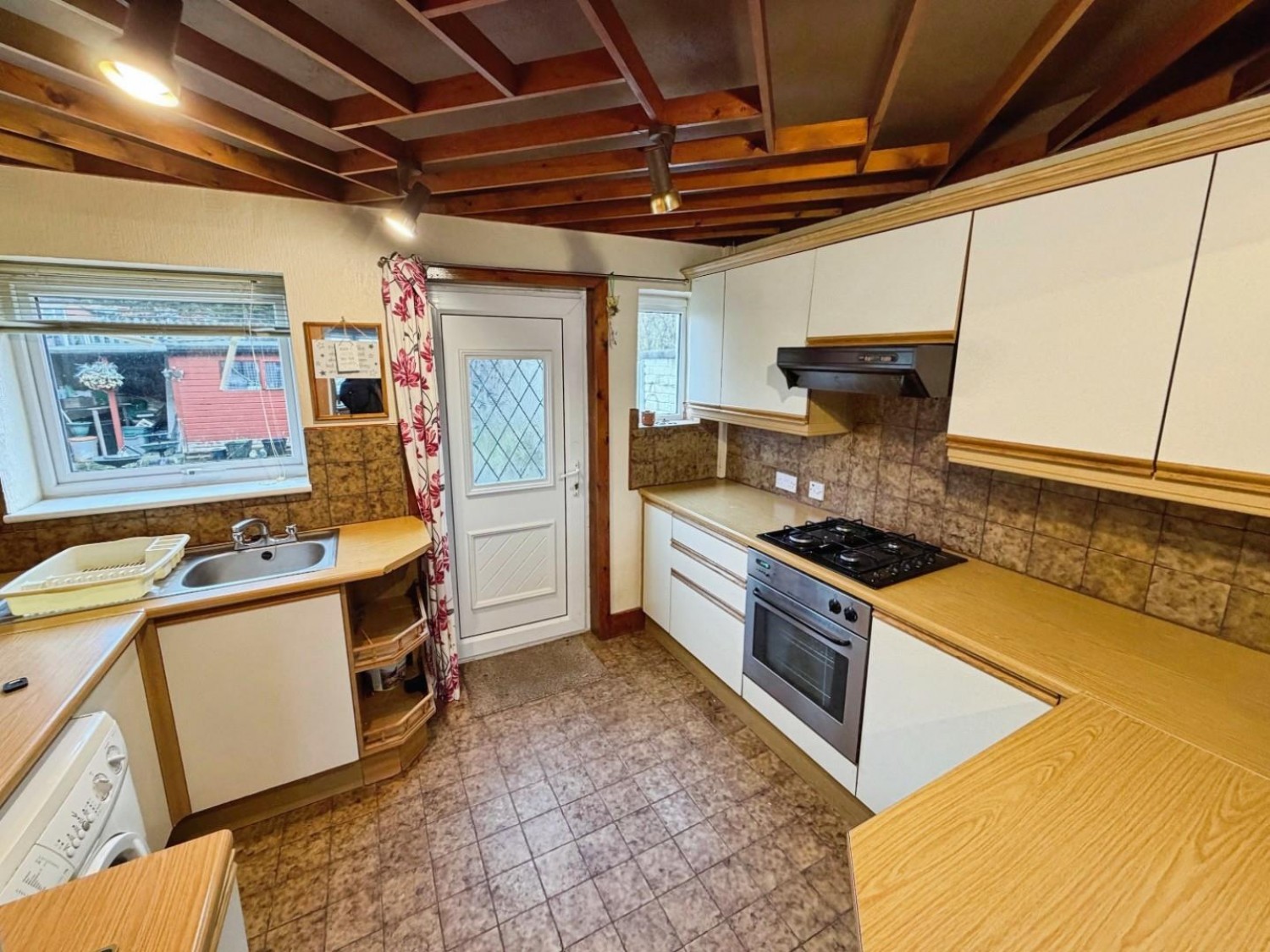 Kronsbec Avenue, Little Sutton