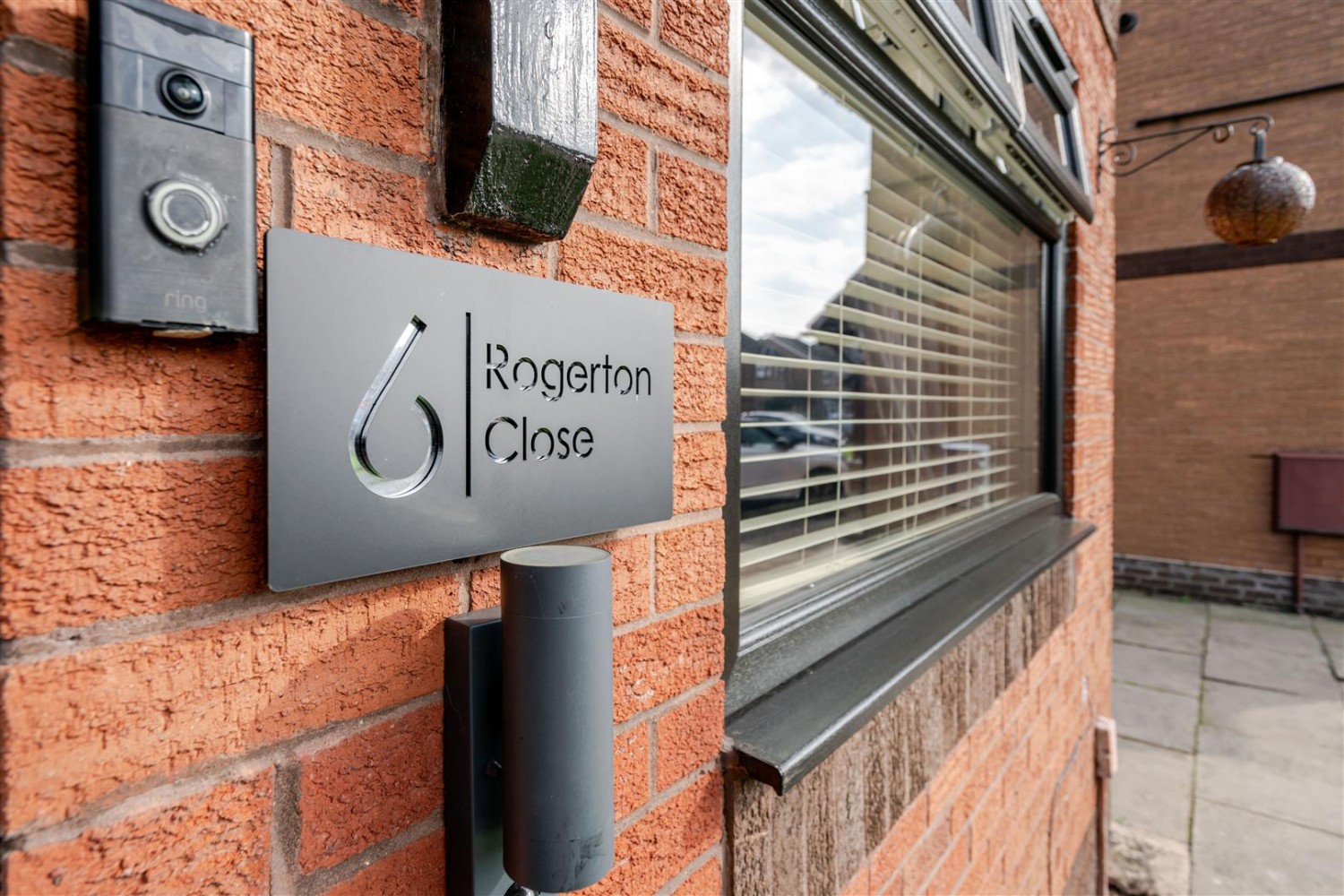 Rogerton Close, Leigh