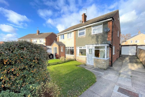 Longwood Close, Leeds, West Yorkshire, LS17 8SP