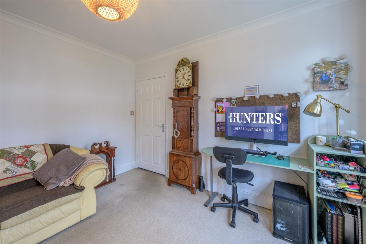 Lawnswood Road, Stourbridge, DY8 5PH