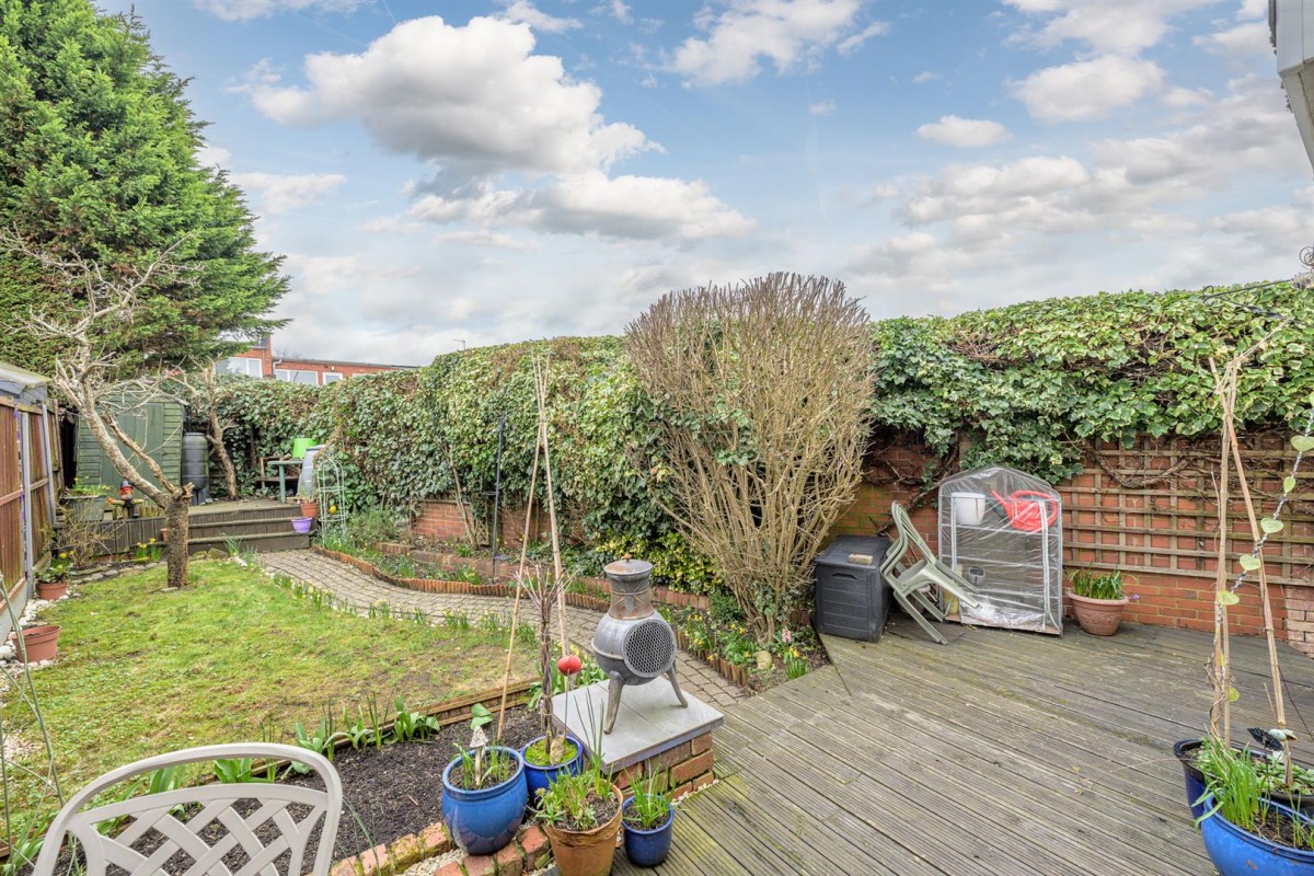 Lawnswood Road, Stourbridge, DY8 5PH