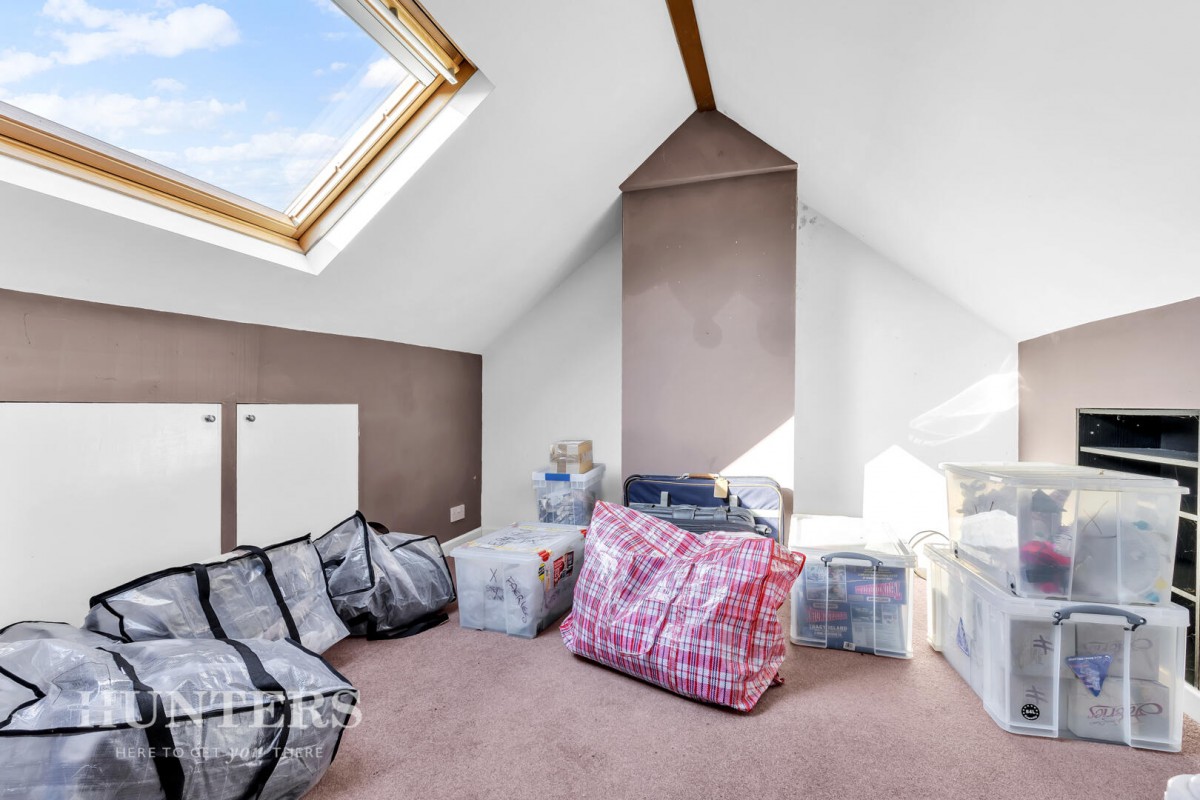 Cleggswood Avenue, Hollingworth Lake OL15 0DE