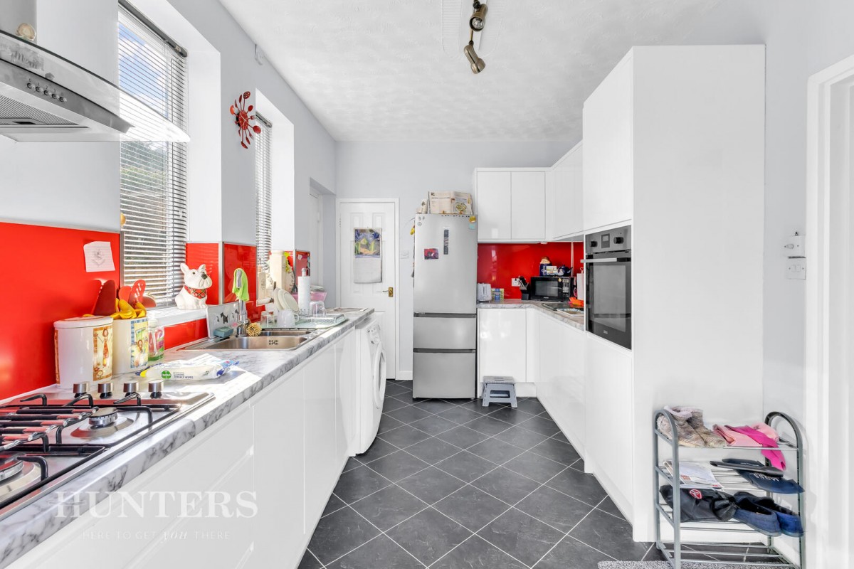 Cleggswood Avenue, Hollingworth Lake OL15 0DE