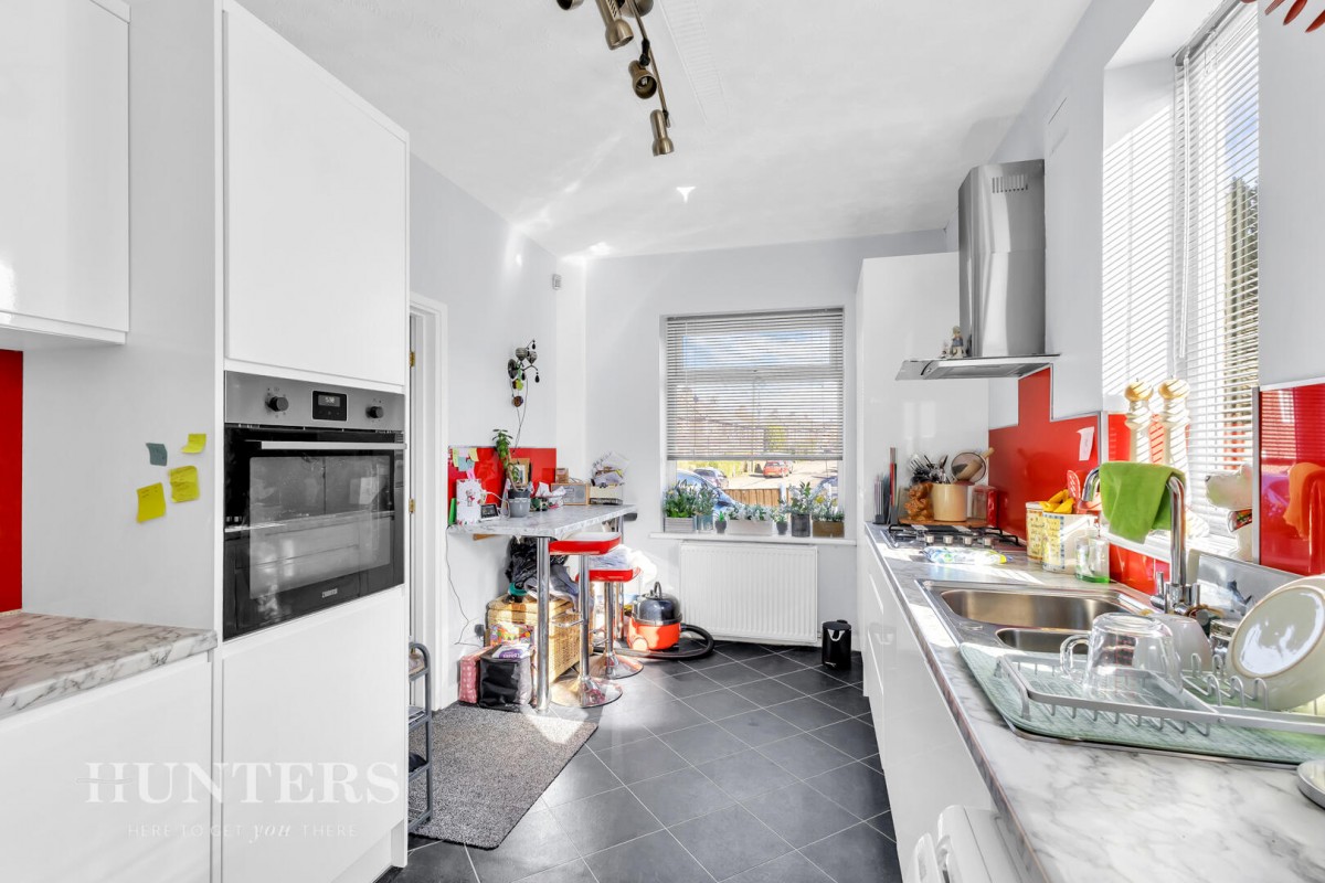 Cleggswood Avenue, Hollingworth Lake OL15 0DE