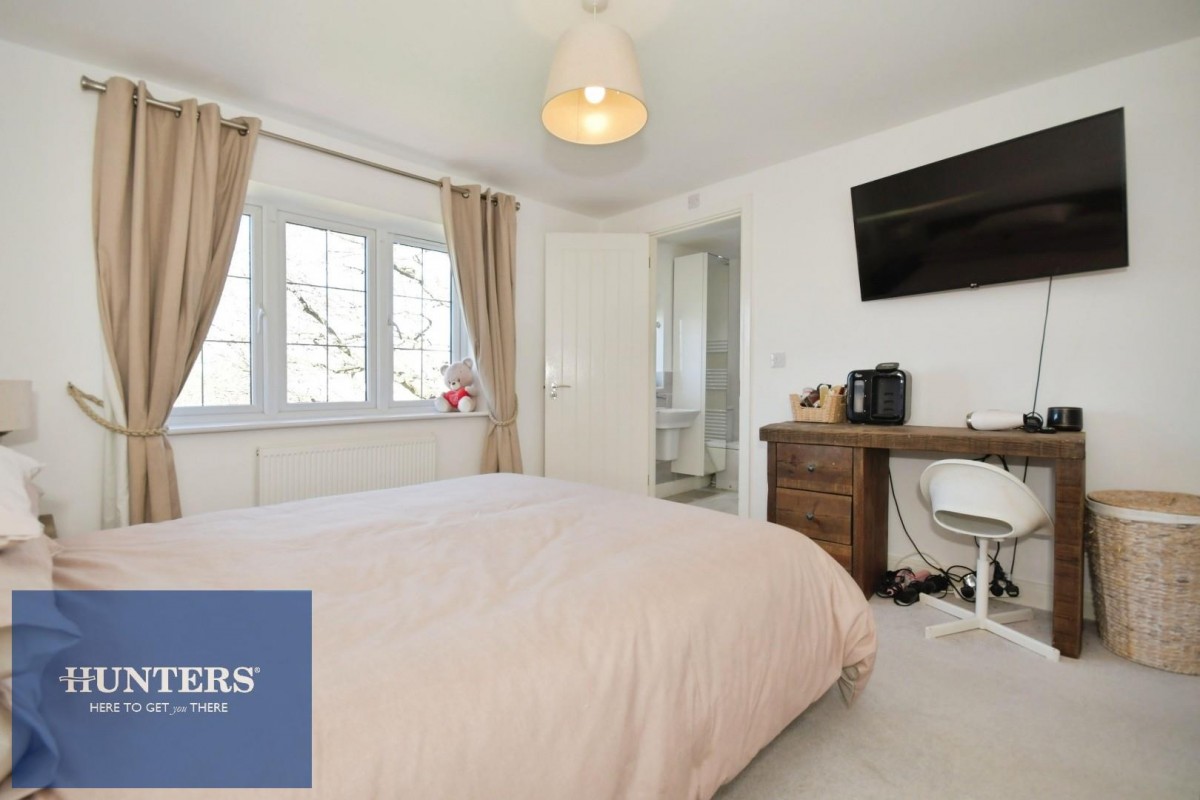 Caulfield Close, Dunston, Chesterfield, S41 8DH