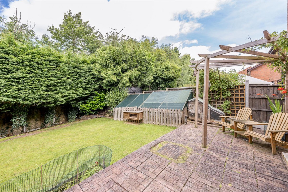 Glebelands, Bobbington, DY7 5DL