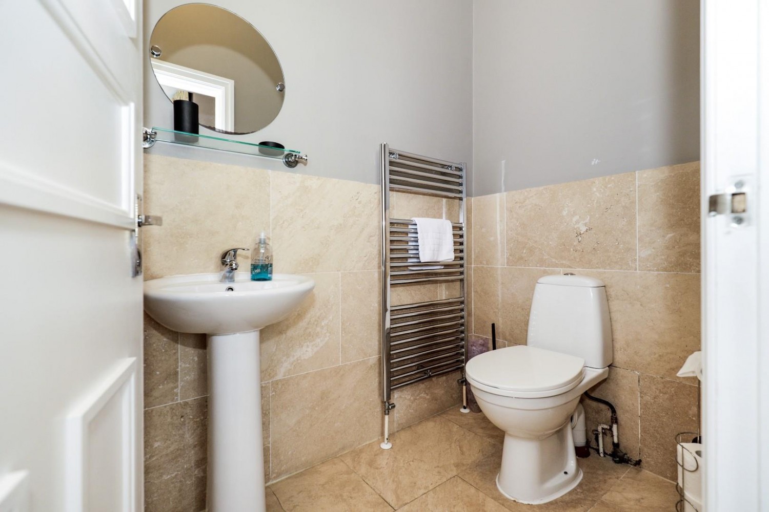 2 bedroom Flat for sale in Alexandra Road, Harrogate, North Yorkshire
