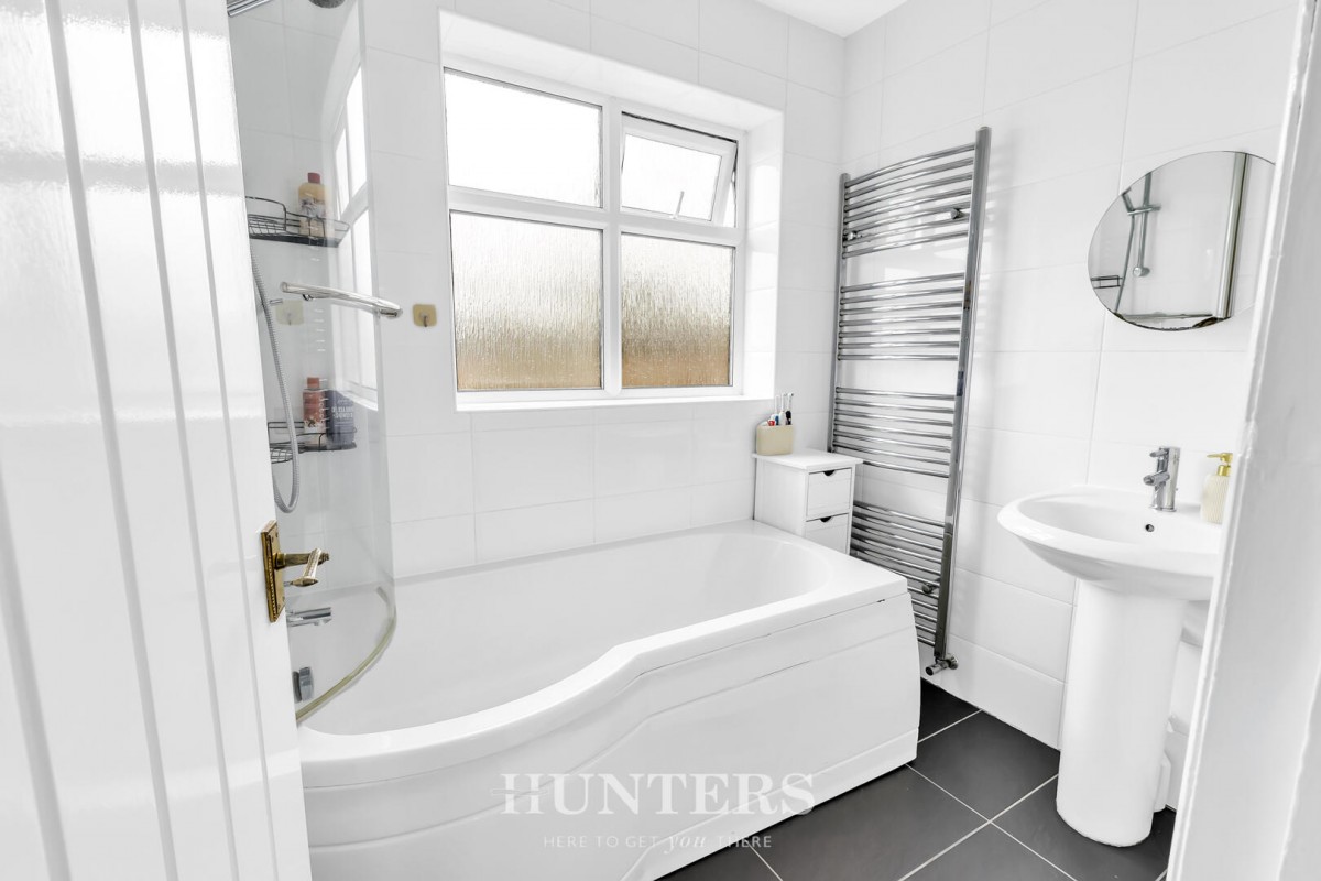 Hollins Drive, Middleton, Manchester, M24