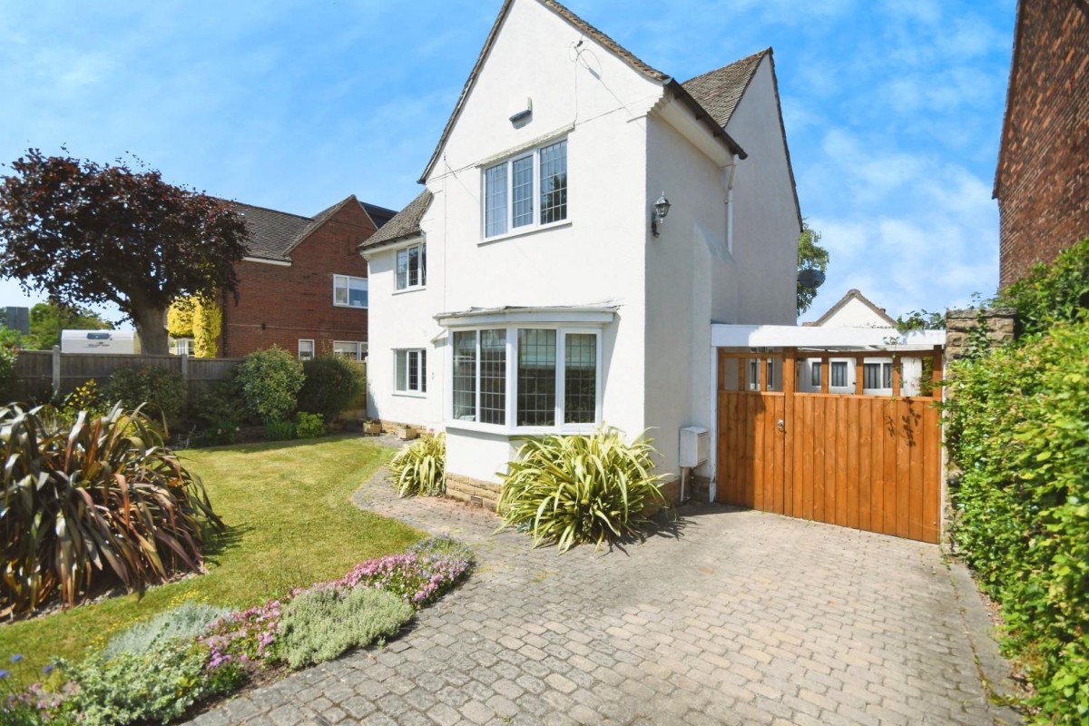 Highfield Lane, Newbold, Chesterfield, S41 8AY