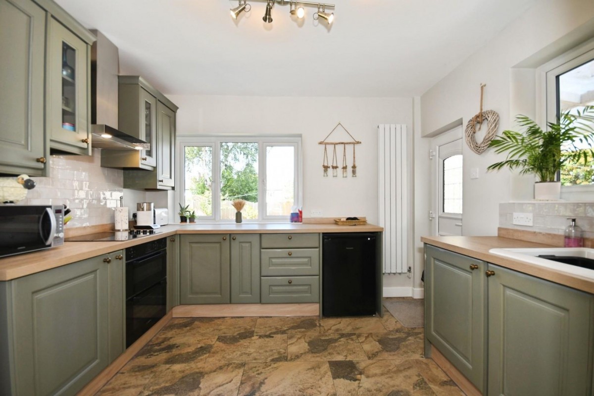 Highfield Lane, Newbold, Chesterfield, S41 8AY