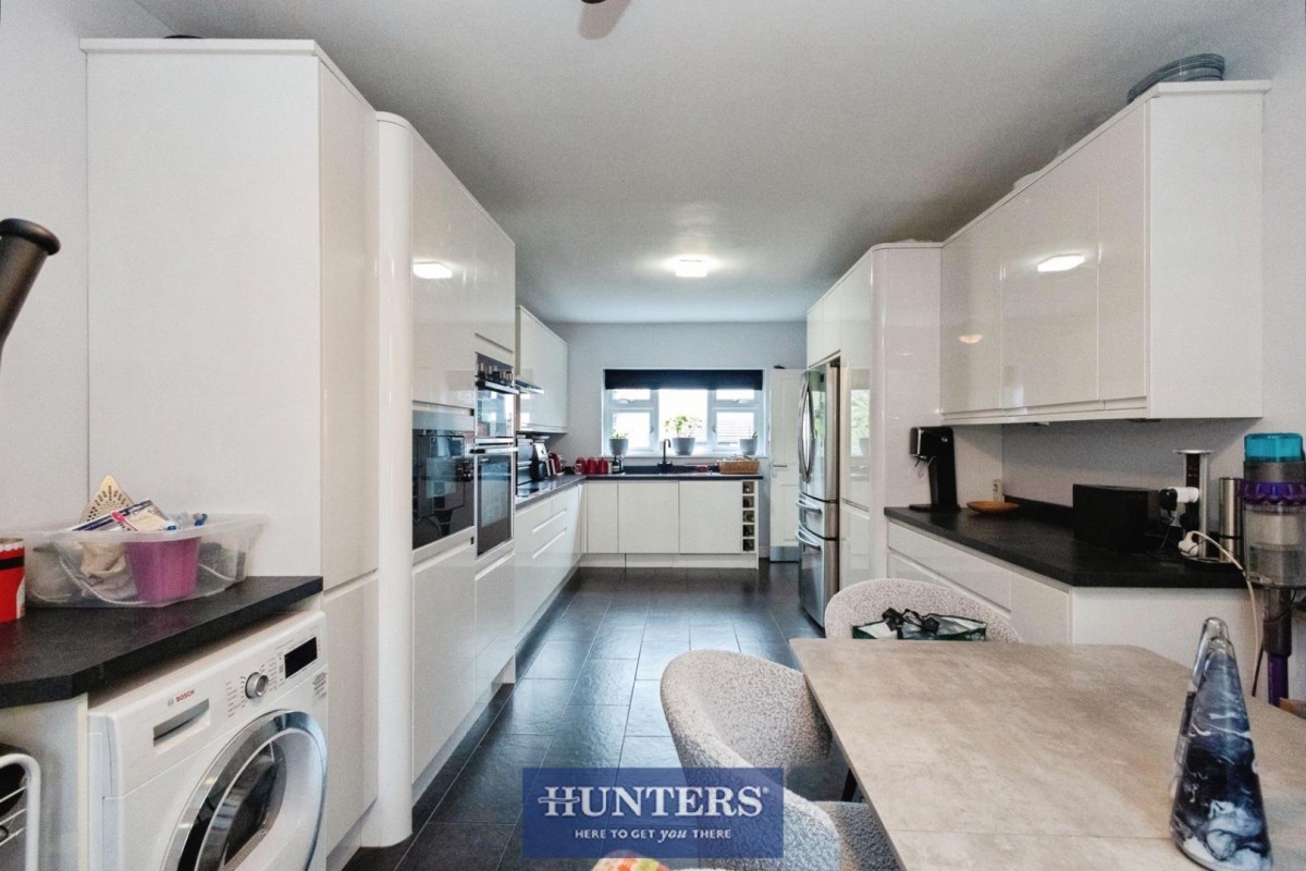 The Mall, Stalybridge