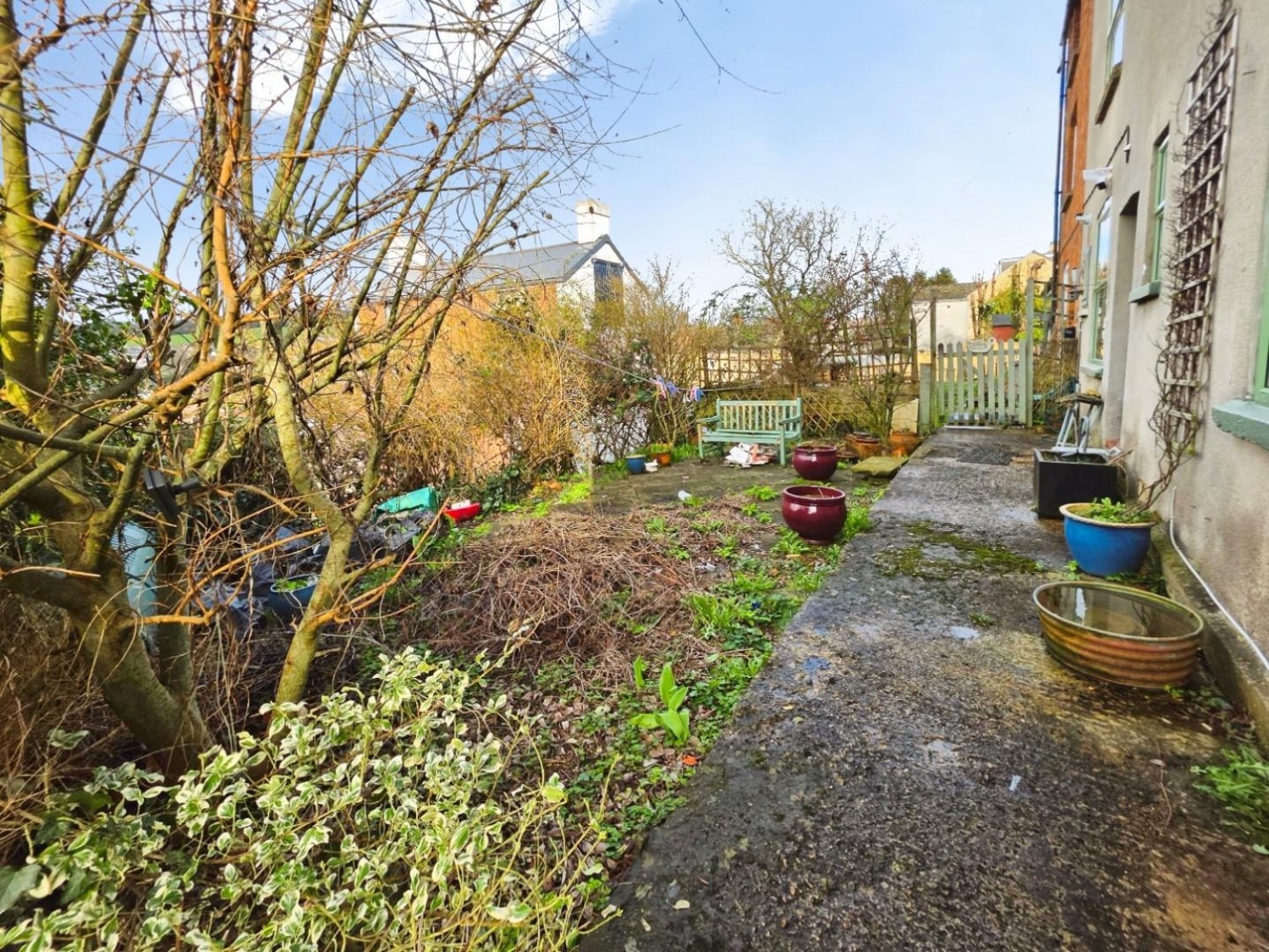 Lower Leazes, Stroud