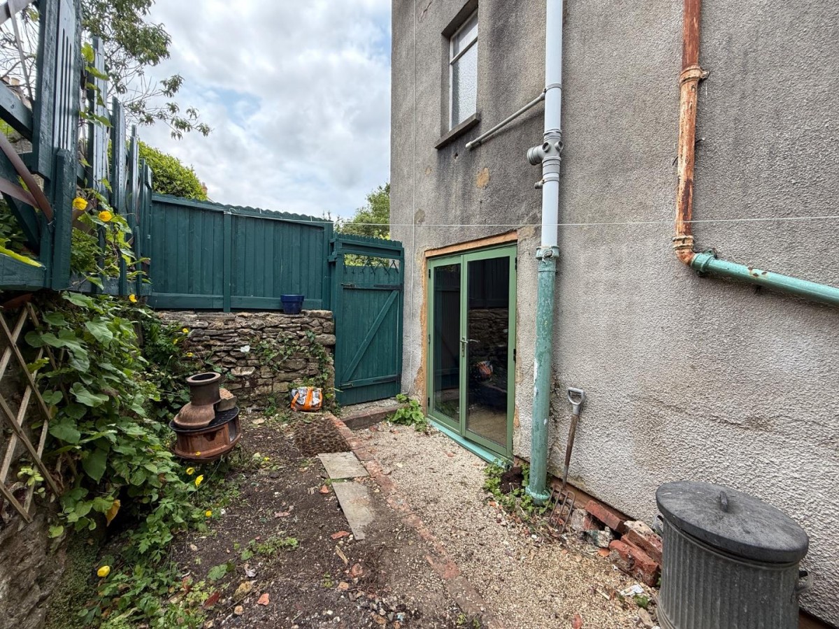 Lower Leazes, Stroud