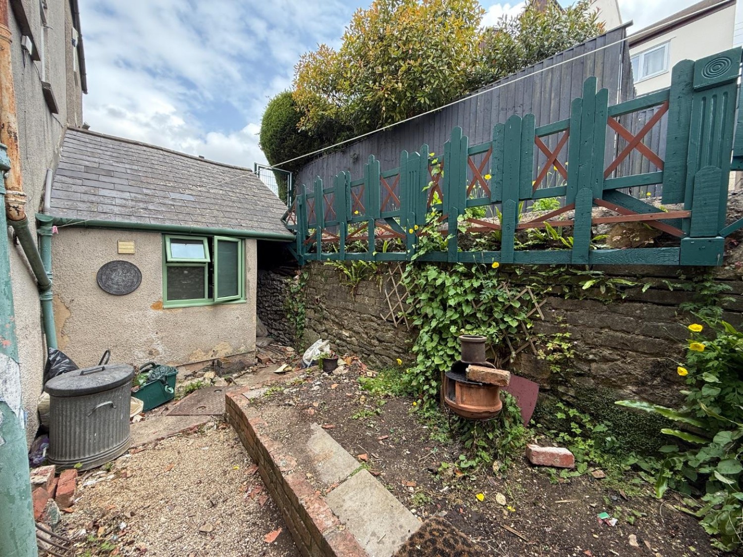 Lower Leazes, Stroud