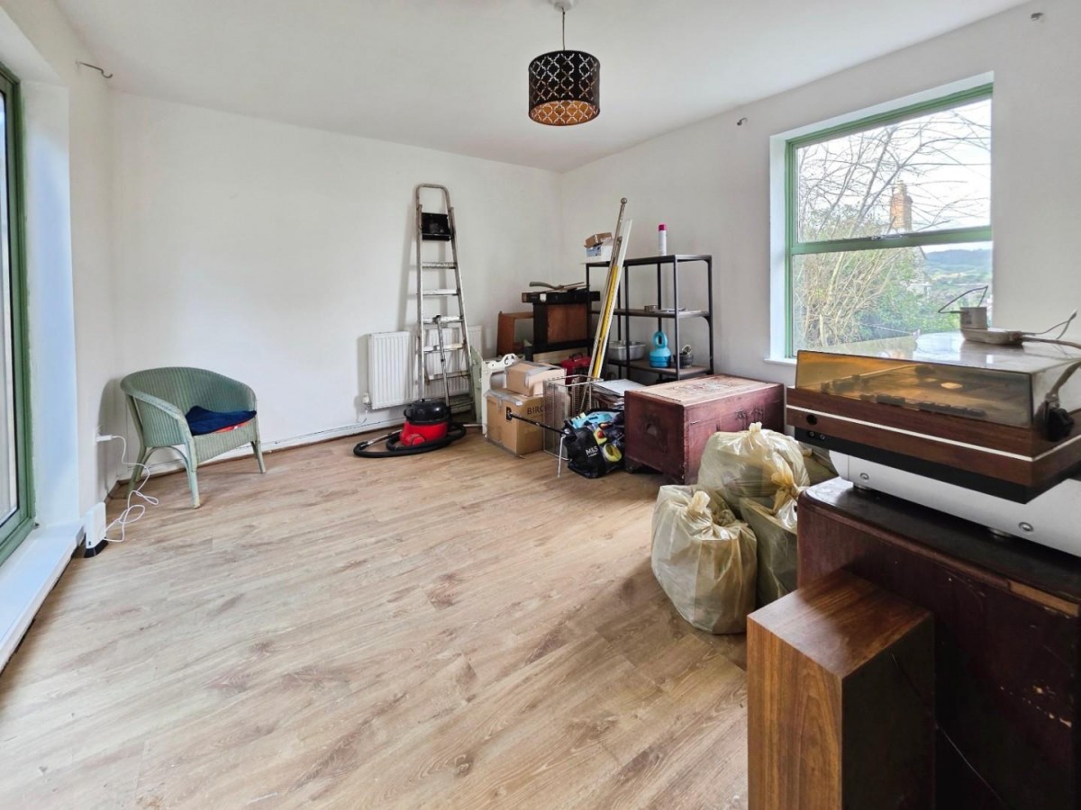 Lower Leazes, Stroud