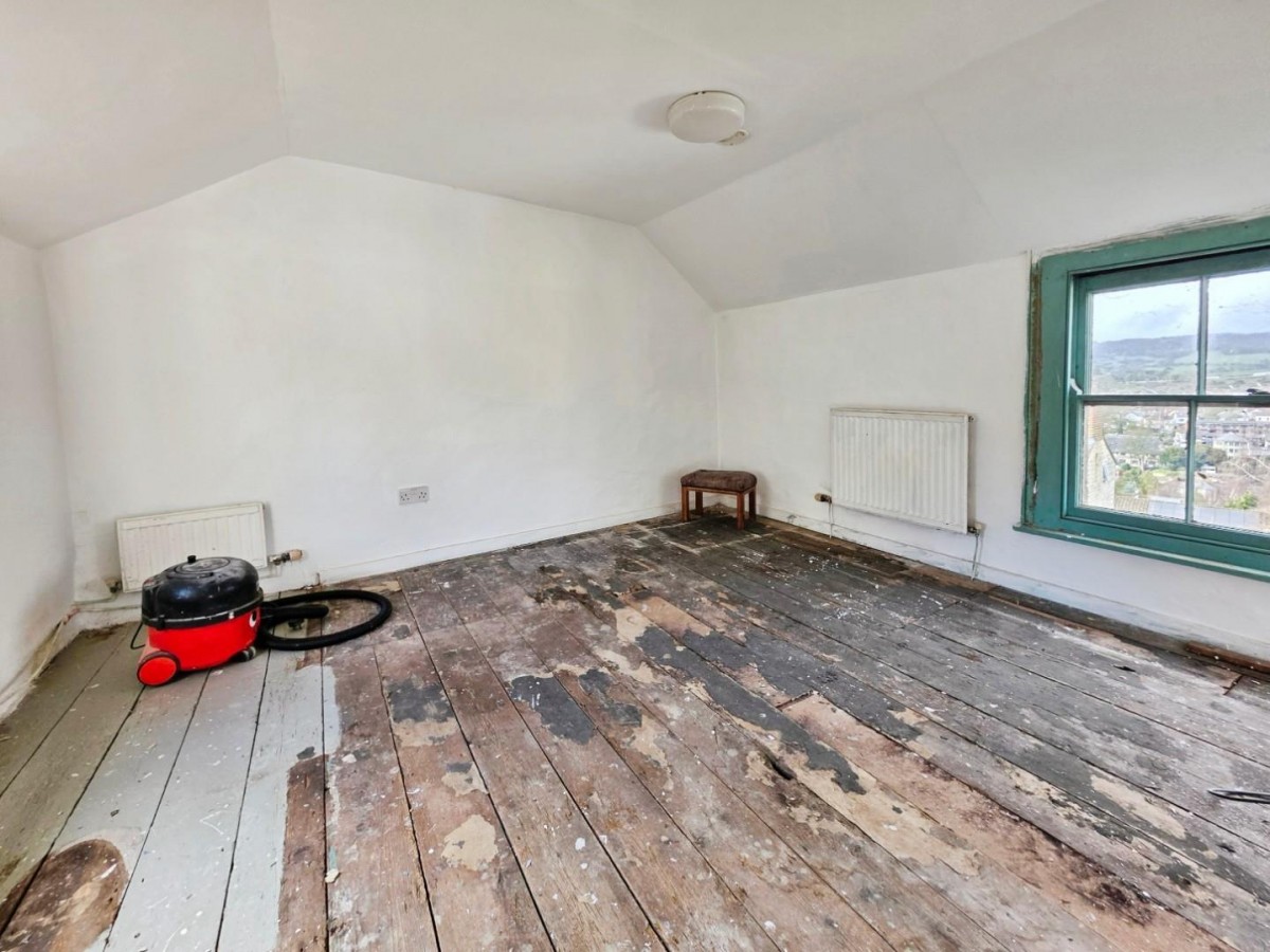 Lower Leazes, Stroud