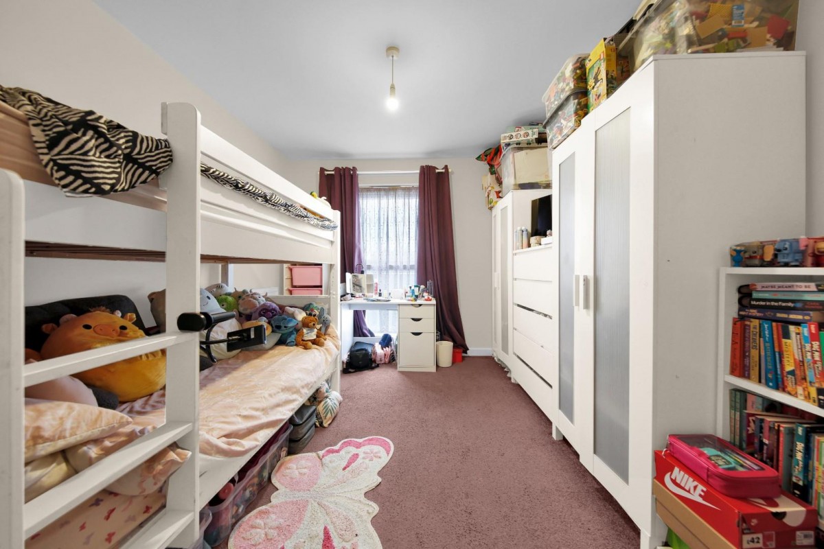 Arneways Avenue, Chadwell Heath, RM6